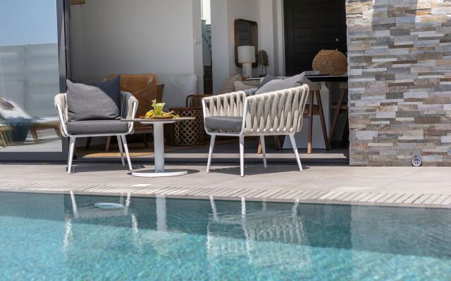 Louis Chris Le Mare Gold Luxury Villa