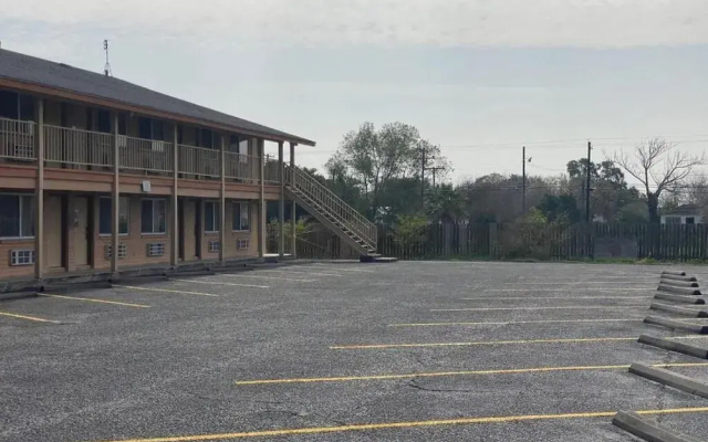 Antler's Inn Motel