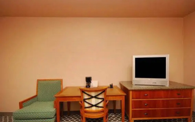 Airport Inn Downtown