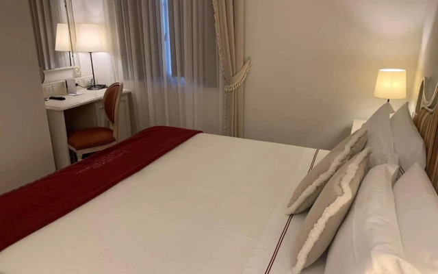 Saturnia Tuscany Hotel