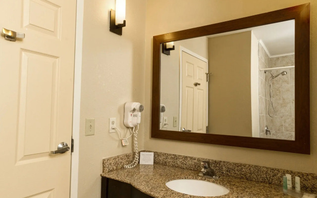Comfort Suites Clearwater - Dunedin