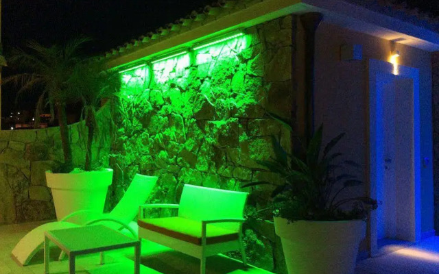 Janas Hotel