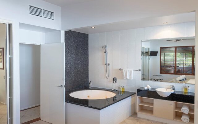 Saltwater Luxury Apartments