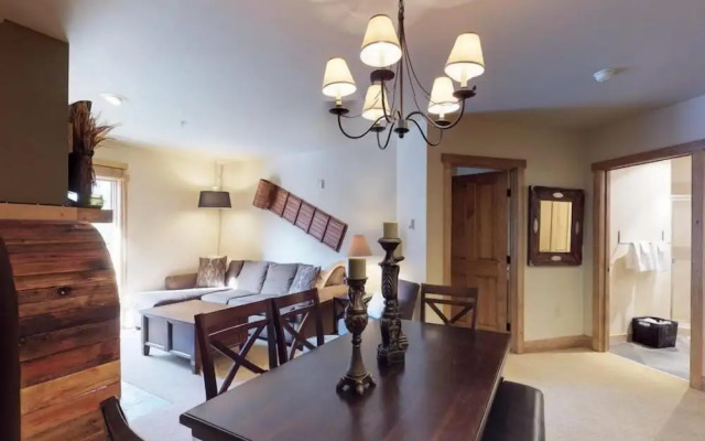 Red Hawk Lodge 2 Bedroom Condo in River Run Village