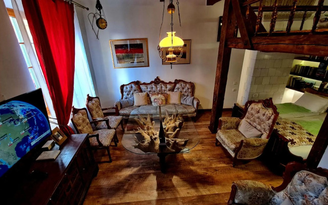 Medieval Super Studio