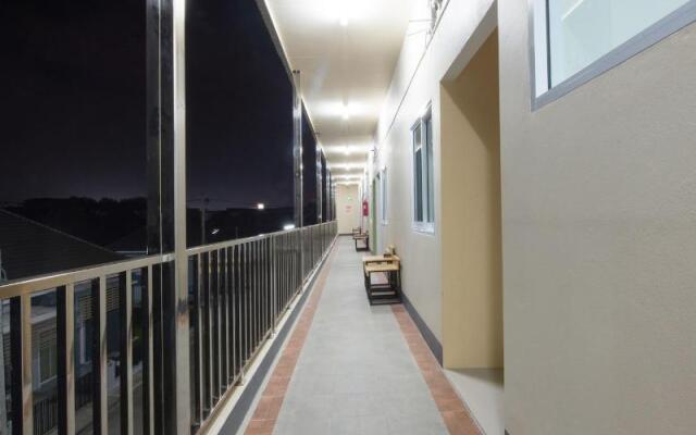 Bees Smile Hotel