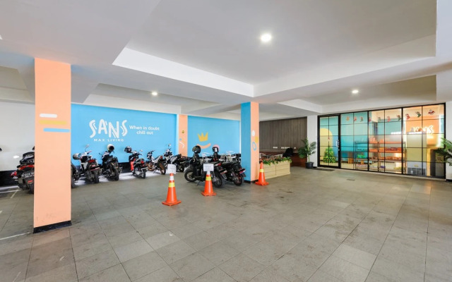 Sans Hotel Max Living Cengkareng
