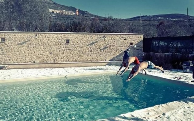 Agriturismo Monte Cologna