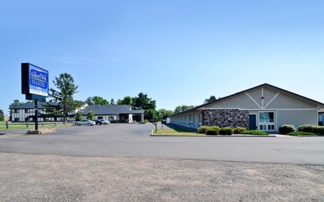 AmeriVu Inn and Suites - Hayward WI