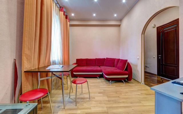 Apartment on the street. Antonovich, 169