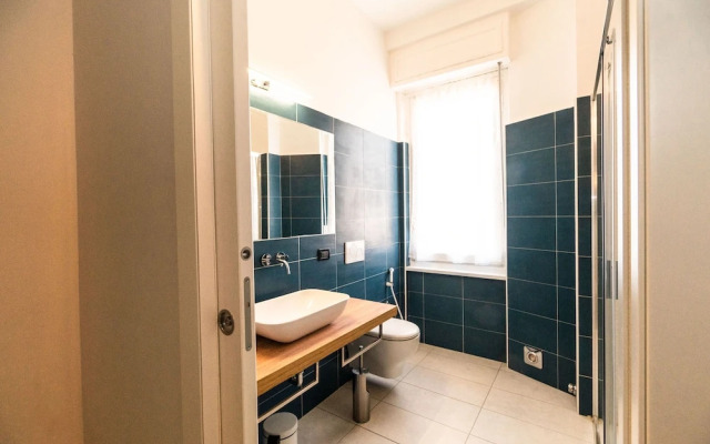 Cit Turin Flat with Panoramic Balcony