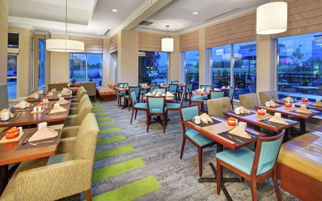 Hilton Garden Inn Toronto/Oakville