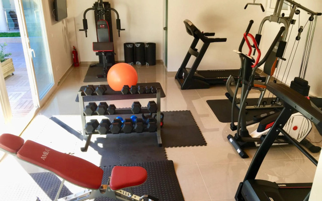 Palapart Gikas Suites And Studios