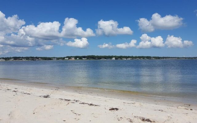 Colonial Shores Resort