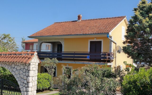 Nice Studio Apartment , Near the Beach