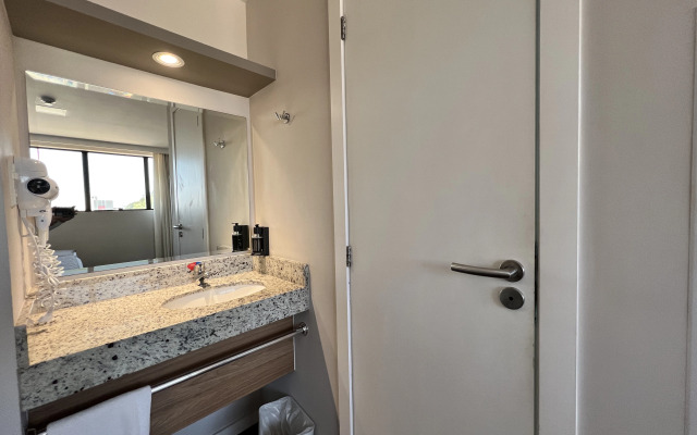Innovare Slim Hotel Itajaí