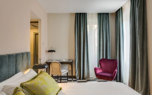 Otivm Hotel
