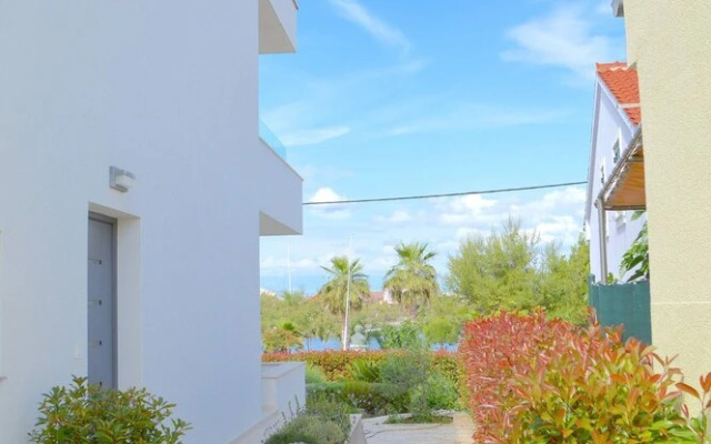 Seafront 2-bedroom Apartment The New View