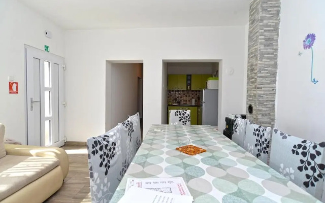 Spacious Flat With Pool Just 300m From the Beach