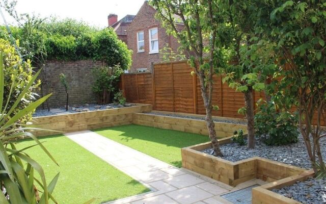 Orchard Garden Apartment