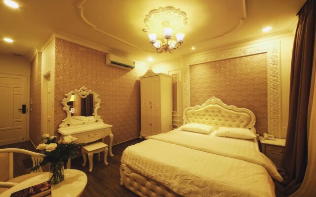 Royal Hotel