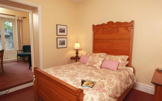 The Rosemount Inn