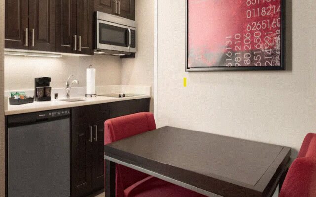 Homewood Suites By Hilton Milwaukee Downtown