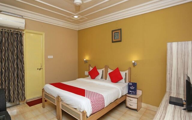 OYO 24860 Hotel Shiva International