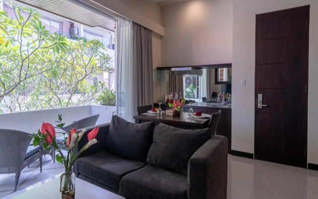 Swiss-Belcourt Sunset