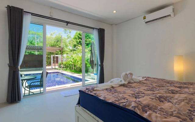 Private Villa with Pool near Laguna