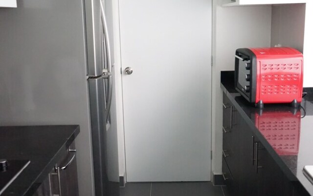 Miraflores Luxury Apartments - Shell