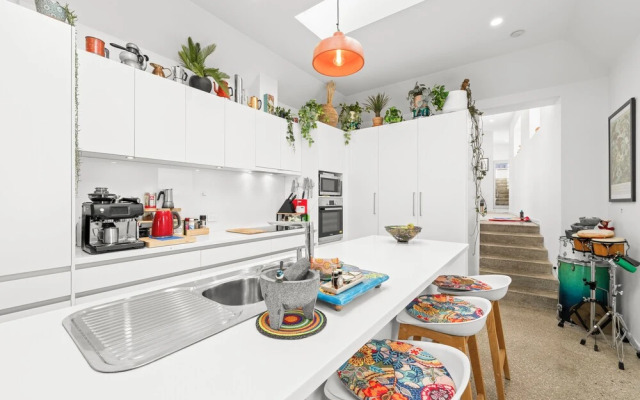 2 Bedroom House - Hobart CBD