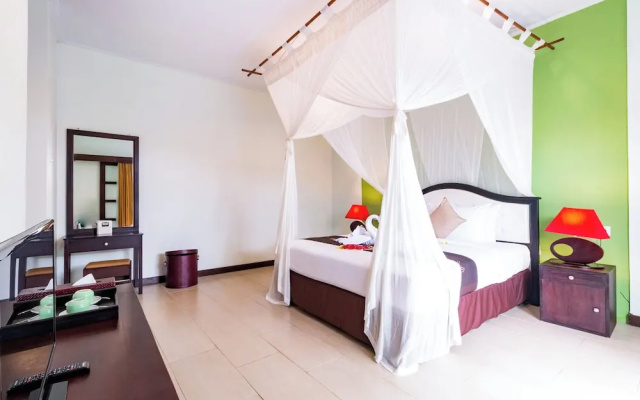 Villa Chandraika - 3BR Private Pool – Guest Rooms – Kerobokan Kelod