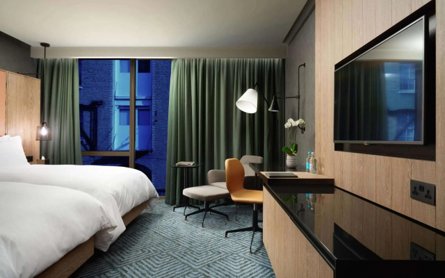 V Hotel Bencoolen