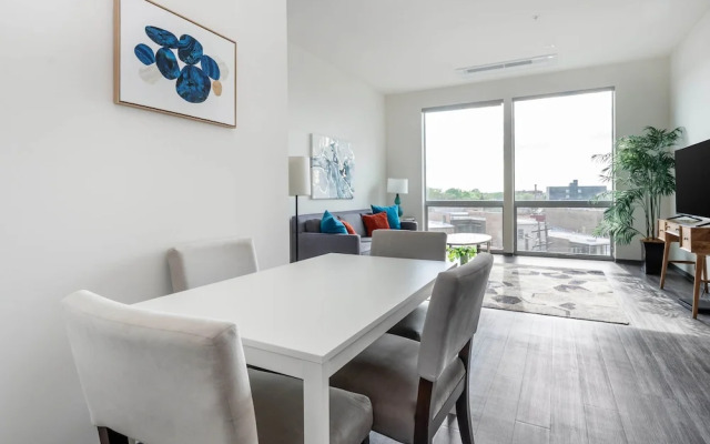 New & Modern  Lux City Escape