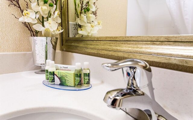 Days Inn And Suites Edmonton Airport