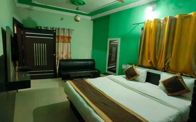 Hotel J B Palace