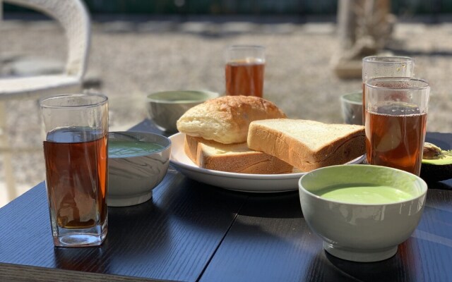 B&B  under  GreatWall