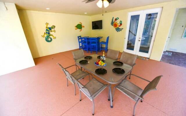 AM I Dreamin Apartment 3