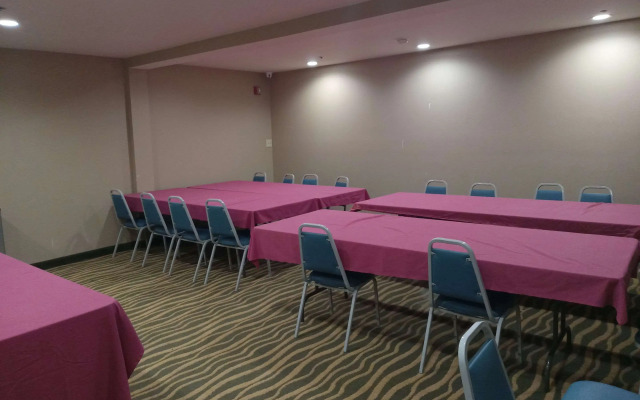 Comfort Inn Marion near Downtown & Blue Ridge PKWY