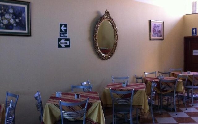 Hotel Universo