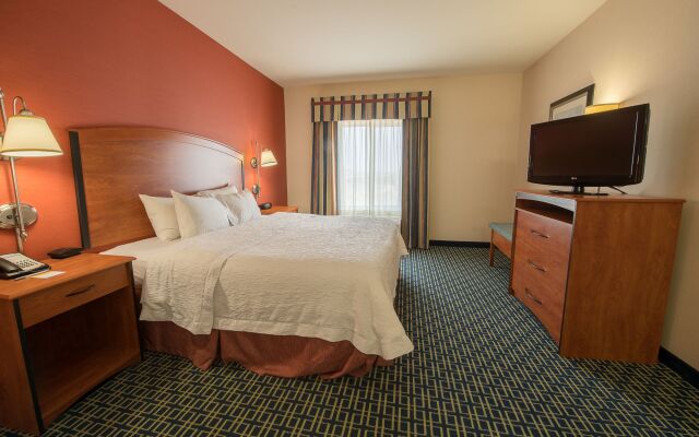 Hampton Inn & Suites Ridgecrest