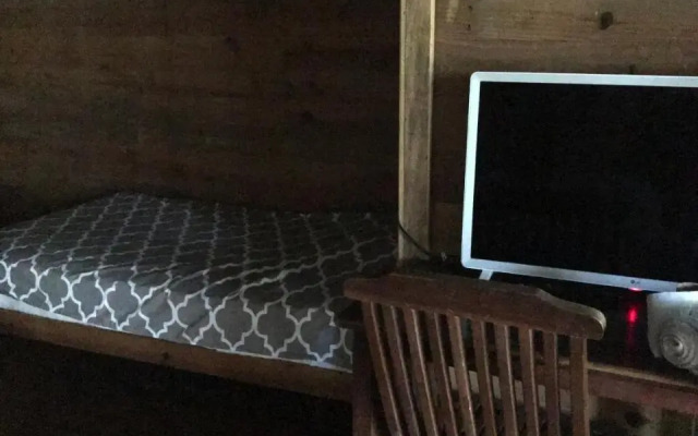Roatan Bed & Breakfast Apartments