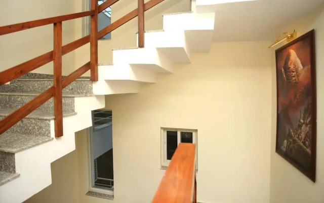 Devi's Suites
