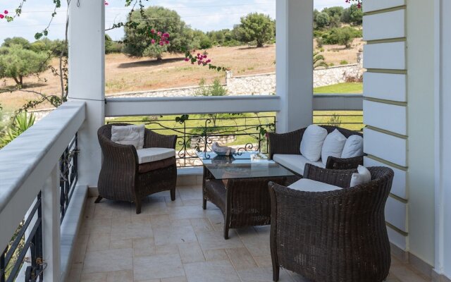 Swanky Holiday Home in Gourgovli With Private Swimming Pool