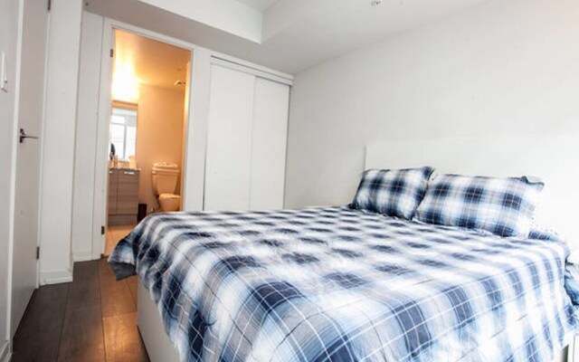 Pinnacle Suites - Two Bed and Bath Condo offered by Short Term Stays