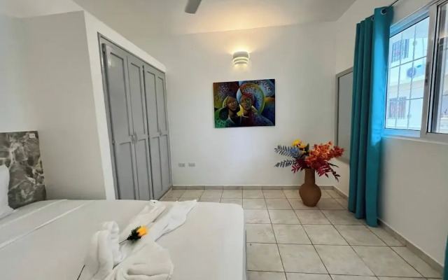 Secure 2-pers Apartment Close to the Beach