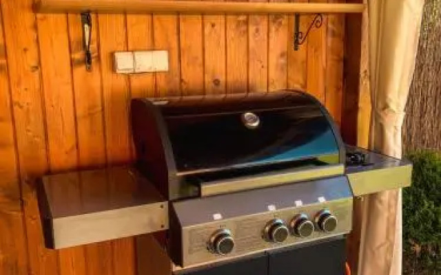 Apartmã¡Novã½ Dom Adriã¡Na