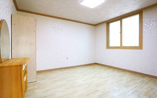 Goseong Sanmaru Pension