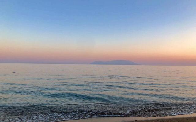 Villa Dimitri - Beach House